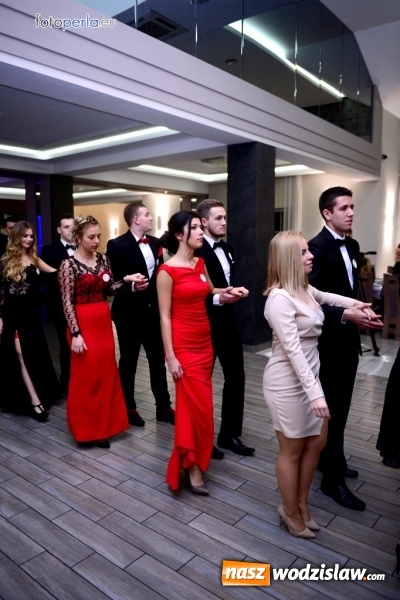 Zdjęcie w galerii na portalu naszwodzislaw.com: Maturzyści z Tischnera bawili się w radlińskim Premium wiadomości z regionu