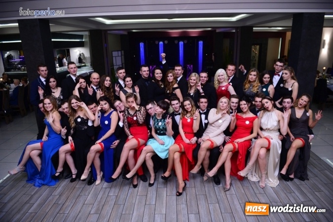 Zdjęcie w galerii na portalu naszwodzislaw.com: Maturzyści z Tischnera bawili się w radlińskim Premium wiadomości z regionu