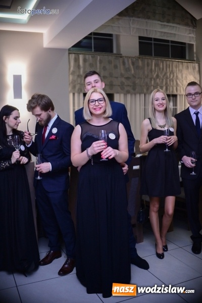 Zdjęcie w galerii na portalu naszwodzislaw.com: Maturzyści z Tischnera bawili się w radlińskim Premium wiadomości z regionu