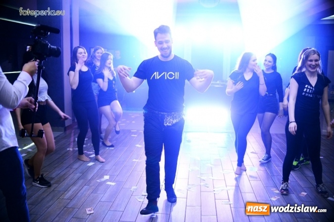 Zdjęcie w galerii na portalu naszwodzislaw.com: Maturzyści z Tischnera bawili się w radlińskim Premium wiadomości z regionu