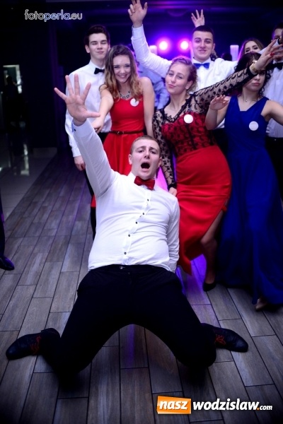 Zdjęcie w galerii na portalu naszwodzislaw.com: Maturzyści z Tischnera bawili się w radlińskim Premium wiadomości z regionu