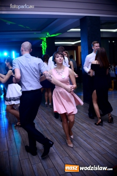 Zdjęcie w galerii na portalu naszwodzislaw.com: Maturzyści z Tischnera bawili się w radlińskim Premium wiadomości z regionu