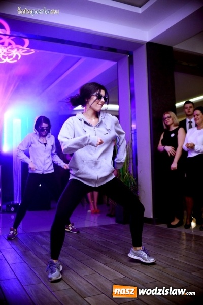 Zdjęcie w galerii na portalu naszwodzislaw.com: Maturzyści z Tischnera bawili się w radlińskim Premium wiadomości z regionu