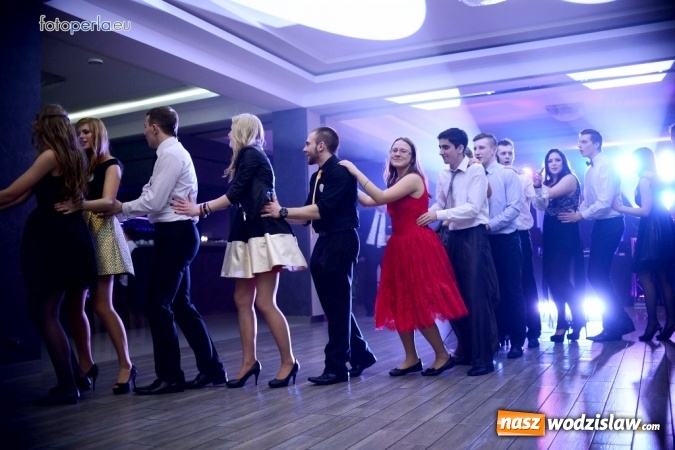 Zdjęcie w galerii na portalu naszwodzislaw.com: Maturzyści z Tischnera bawili się w radlińskim Premium wiadomości z regionu