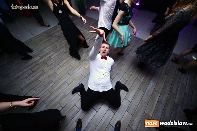 Zdjęcie w galerii na portalu naszwodzislaw.com: Maturzyści z Tischnera bawili się w radlińskim Premium wiadomości z regionu