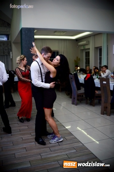 Zdjęcie w galerii na portalu naszwodzislaw.com: Maturzyści z Tischnera bawili się w radlińskim Premium wiadomości z regionu