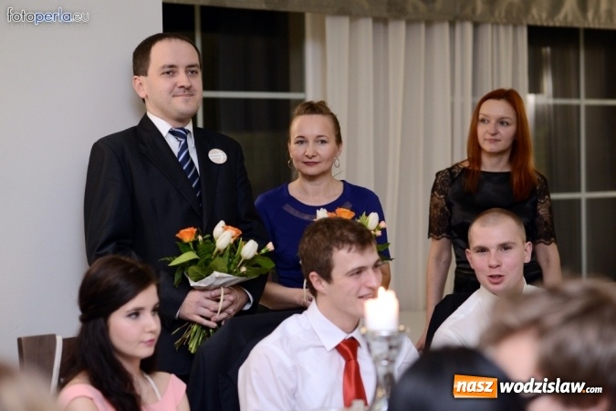 Zdjęcie w galerii na portalu naszwodzislaw.com: Maturzyści z Tischnera bawili się w radlińskim Premium wiadomości z regionu