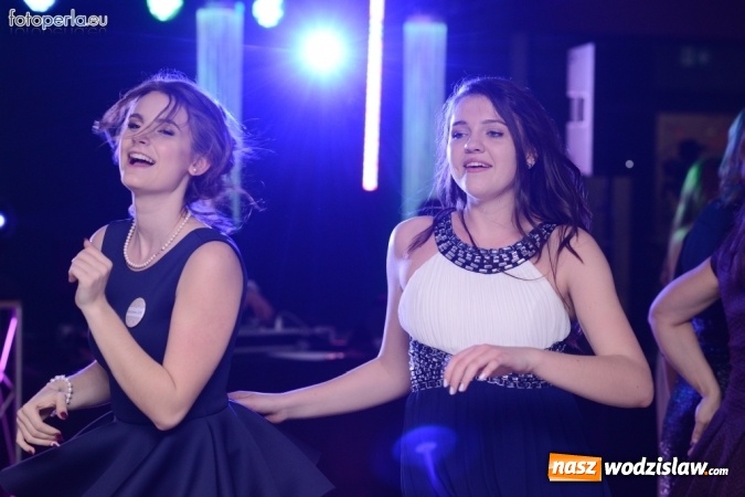 Zdjęcie w galerii na portalu naszwodzislaw.com: Maturzyści z Tischnera bawili się w radlińskim Premium wiadomości z regionu