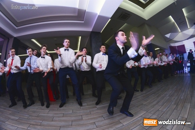 Zdjęcie w galerii na portalu naszwodzislaw.com: Maturzyści z Tischnera bawili się w radlińskim Premium wiadomości z regionu