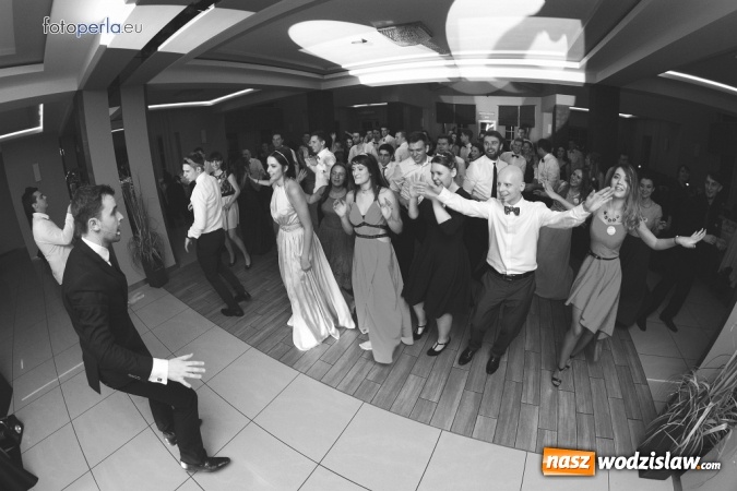 Zdjęcie w galerii na portalu naszwodzislaw.com: Maturzyści z Tischnera bawili się w radlińskim Premium wiadomości z regionu