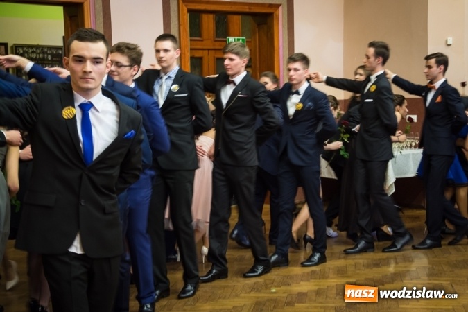 Zdjęcie w galerii na portalu naszwodzislaw.com: Studni&oacute;wka I LO w Wodzisławiu Śląskim wiadomości z regionu