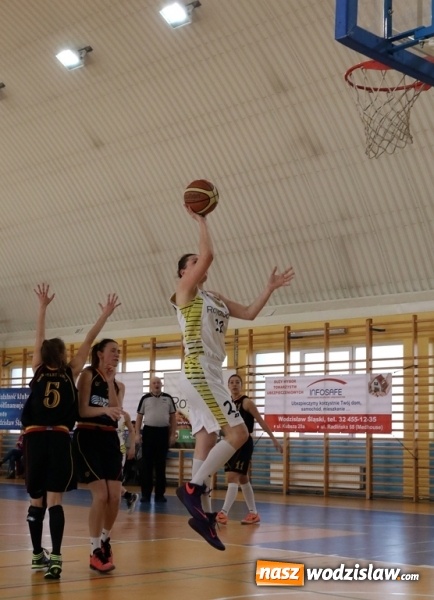 Zdjęcie w galerii na portalu naszwodzislaw.com: Wodzisławskie koszykarki znów pokazały klasę!  wiadomości z regionu