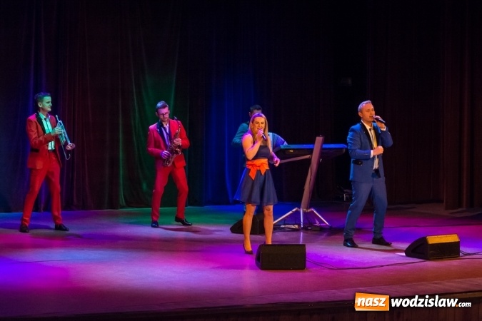 Zdjęcie w galerii na portalu naszwodzislaw.com: Happy Folk zagrał dla wodzisławskiej publiczności wiadomości z regionu