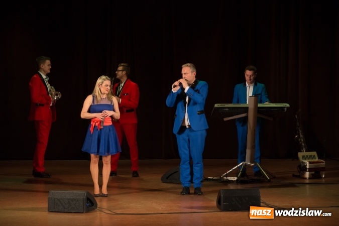 Zdjęcie w galerii na portalu naszwodzislaw.com: Happy Folk zagrał dla wodzisławskiej publiczności wiadomości z regionu