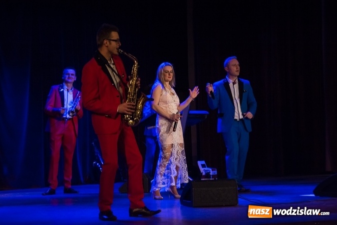 Zdjęcie w galerii na portalu naszwodzislaw.com: Happy Folk zagrał dla wodzisławskiej publiczności wiadomości z regionu