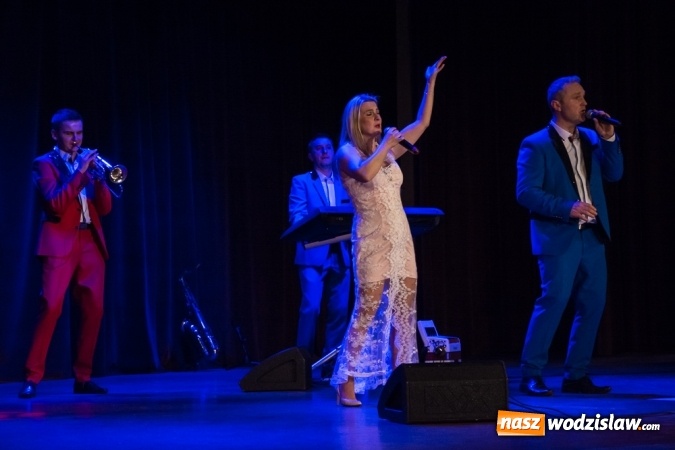 Zdjęcie w galerii na portalu naszwodzislaw.com: Happy Folk zagrał dla wodzisławskiej publiczności wiadomości z regionu