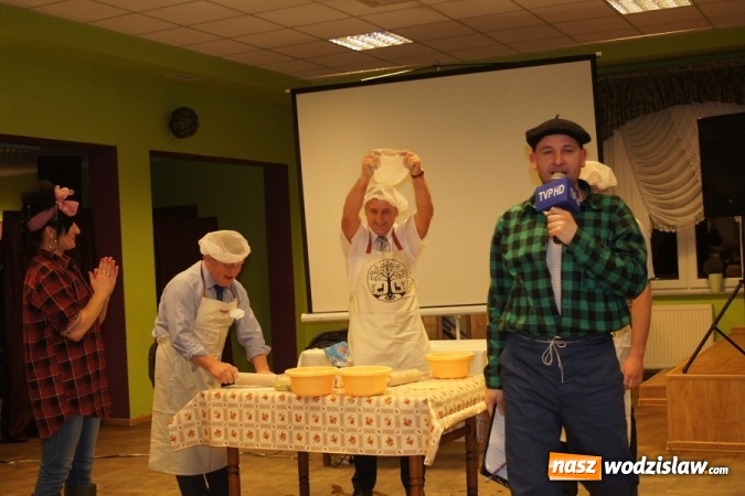 Zdjęcie w galerii na portalu naszwodzislaw.com: Rolnik szukał żony na Biesiadzie Rolniczej 2016 w Połomi wiadomości z regionu