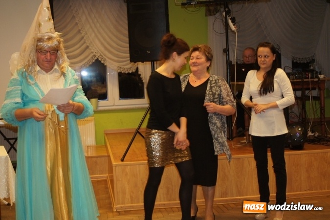 Zdjęcie w galerii na portalu naszwodzislaw.com: Rolnik szukał żony na Biesiadzie Rolniczej 2016 w Połomi wiadomości z regionu