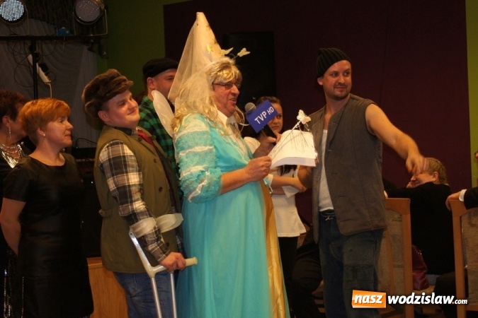 Zdjęcie w galerii na portalu naszwodzislaw.com: Rolnik szukał żony na Biesiadzie Rolniczej 2016 w Połomi wiadomości z regionu