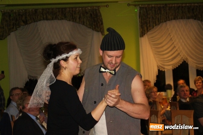 Zdjęcie w galerii na portalu naszwodzislaw.com: Rolnik szukał żony na Biesiadzie Rolniczej 2016 w Połomi wiadomości z regionu