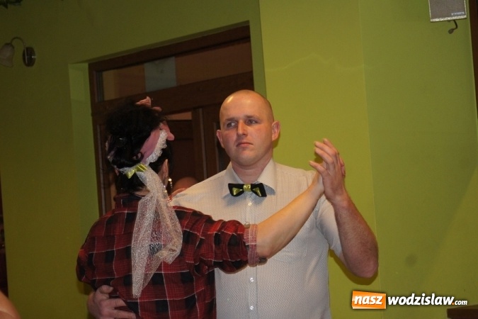 Zdjęcie w galerii na portalu naszwodzislaw.com: Rolnik szukał żony na Biesiadzie Rolniczej 2016 w Połomi wiadomości z regionu