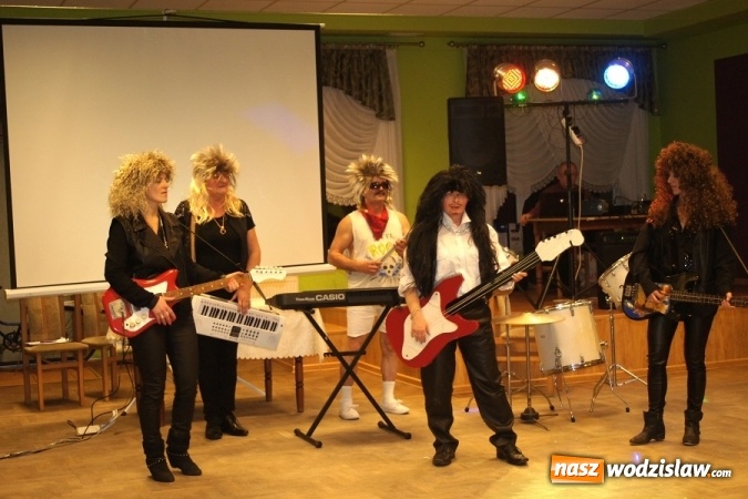 Zdjęcie w galerii na portalu naszwodzislaw.com: Rolnik szukał żony na Biesiadzie Rolniczej 2016 w Połomi wiadomości z regionu