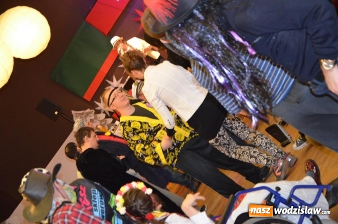 Zdjęcie w galerii na portalu naszwodzislaw.com: Po raz 13. odbył się bal karnawałowy dla osób niepełnosprawnych  wiadomości z regionu