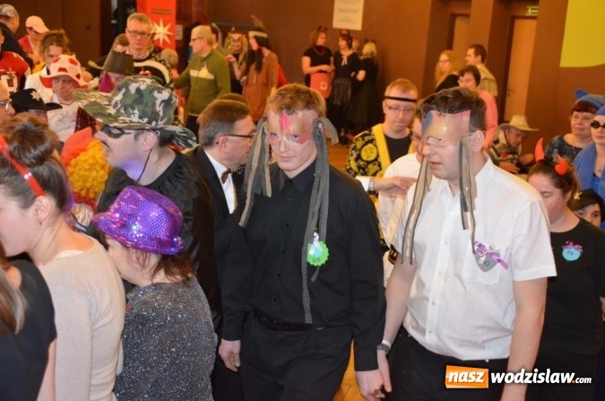 Zdjęcie w galerii na portalu naszwodzislaw.com: Po raz 13. odbył się bal karnawałowy dla osób niepełnosprawnych  wiadomości z regionu