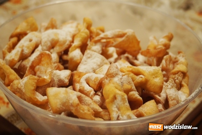 Zdjęcie w galerii na portalu naszwodzislaw.com: KGW w Gogołowej zorganizowało tradycyjne skubanie pierza w Izbie Regionalnej wiadomości z regionu