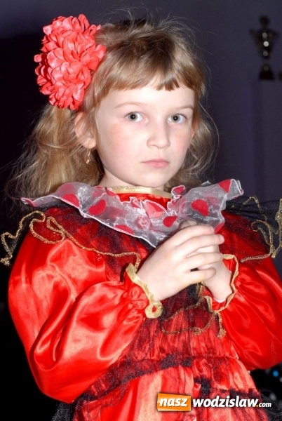 Zdjęcie w galerii na portalu naszwodzislaw.com: Balik przebierańców w WDK Syrynia  wiadomości z regionu