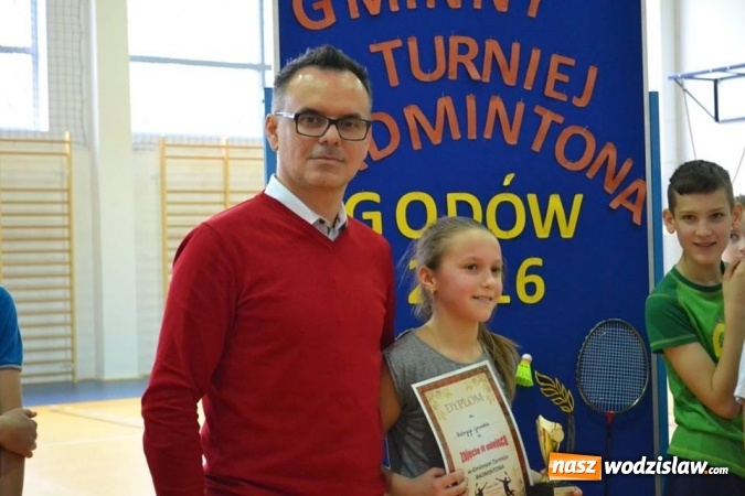Zdjęcie w galerii na portalu naszwodzislaw.com: Godów: Rozegrali Gminny Turniej Badmintona  wiadomości z regionu