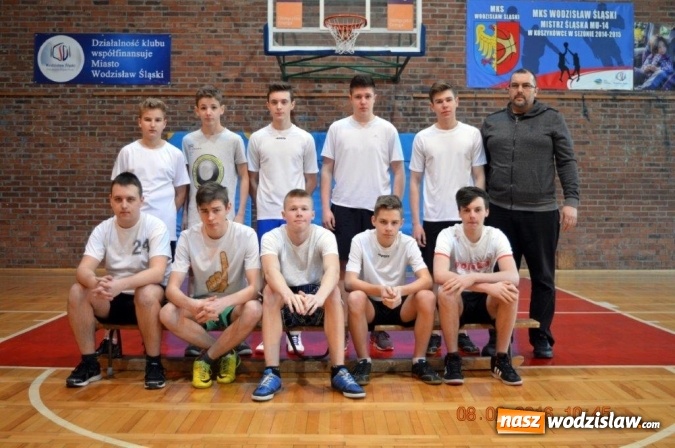 Zdjęcie w galerii na portalu naszwodzislaw.com: Gimnazjum nr 3 w Wodzisławiu Śląskim Mistrzem Powiatu w koszykówce chłopców szkół gimnazjalnych  wiadomości z regionu
