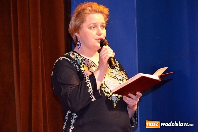 Zdjęcie w galerii na portalu naszwodzislaw.com: Młodzi artyści zmierzyli się z tw&oacute;rczością zespołu 