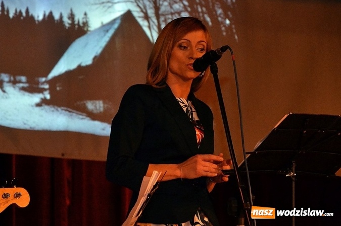 Zdjęcie w galerii na portalu naszwodzislaw.com: Młodzi artyści zmierzyli się z tw&oacute;rczością zespołu 