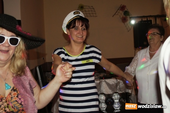 Zdjęcie w galerii na portalu naszwodzislaw.com: Gogołowskie KGW pożegnało karnawał podczas Babskiego Combra wiadomości z regionu