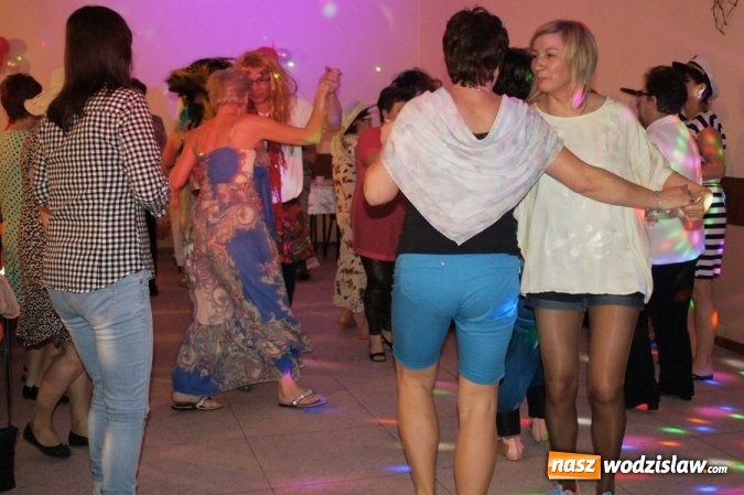 Zdjęcie w galerii na portalu naszwodzislaw.com: Gogołowskie KGW pożegnało karnawał podczas Babskiego Combra wiadomości z regionu