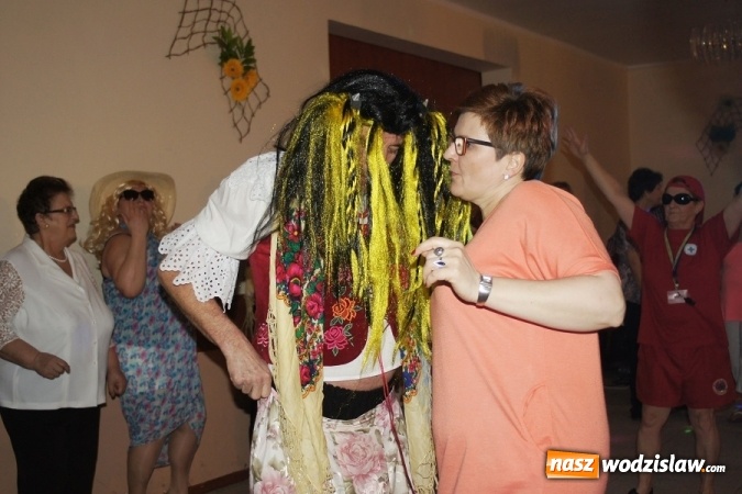 Zdjęcie w galerii na portalu naszwodzislaw.com: Gogołowskie KGW pożegnało karnawał podczas Babskiego Combra wiadomości z regionu