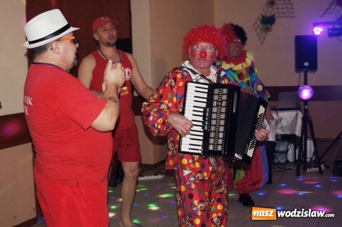 Zdjęcie w galerii na portalu naszwodzislaw.com: Gogołowskie KGW pożegnało karnawał podczas Babskiego Combra wiadomości z regionu