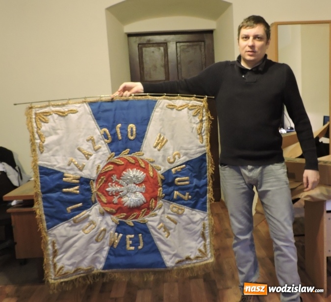 Zdjęcie w galerii na portalu naszwodzislaw.com: Sztandar Ochotniczej Rezerwy Milicji Obywatelskiej trafił do wodzisławskiego Muzeum  wiadomości z regionu