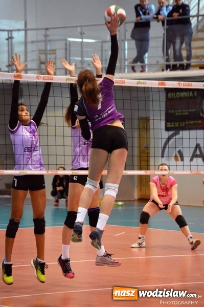 Zdjęcie w galerii na portalu naszwodzislaw.com: Siatkarki Zorzy Mistrzyniami Śląska w kategorii kadetek wiadomości z regionu