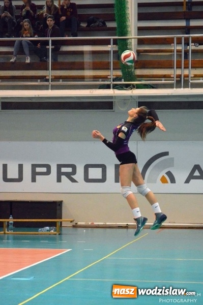 Zdjęcie w galerii na portalu naszwodzislaw.com: Siatkarki Zorzy Mistrzyniami Śląska w kategorii kadetek wiadomości z regionu