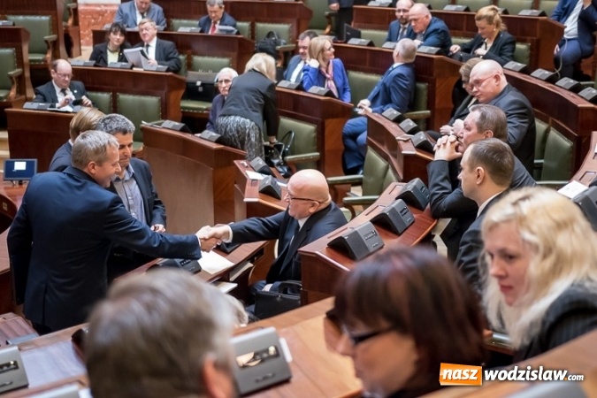 Zdjęcie w galerii na portalu naszwodzislaw.com: Sejmik w Katowicach przeciwko podziałowi województwa śląskiego wiadomości z regionu