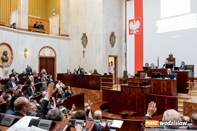 Zdjęcie w galerii na portalu naszwodzislaw.com: Sejmik w Katowicach przeciwko podziałowi województwa śląskiego wiadomości z regionu