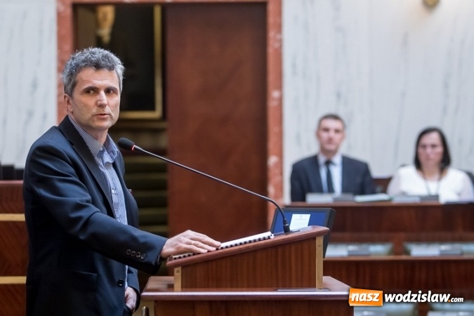 Zdjęcie w galerii na portalu naszwodzislaw.com: Sejmik w Katowicach przeciwko podziałowi województwa śląskiego wiadomości z regionu