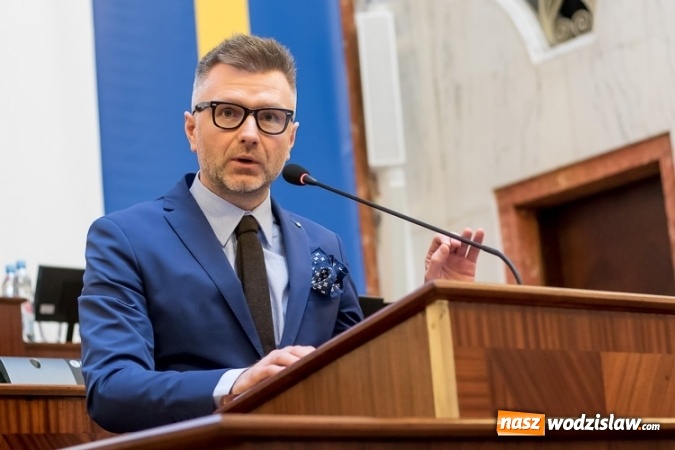 Zdjęcie w galerii na portalu naszwodzislaw.com: Sejmik w Katowicach przeciwko podziałowi województwa śląskiego wiadomości z regionu