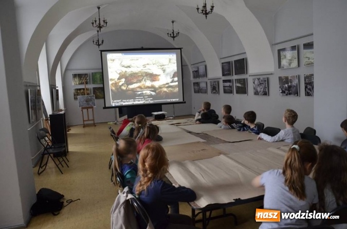 Zdjęcie w galerii na portalu naszwodzislaw.com: Poznawali tajemnice jaskini w Lascaux wiadomości z regionu