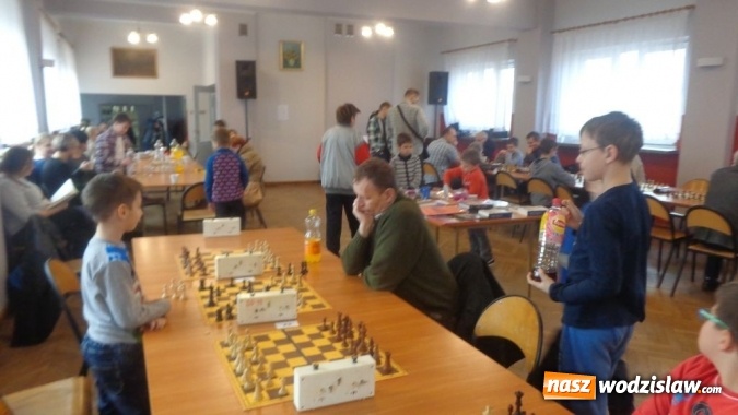 Zdjęcie w galerii na portalu naszwodzislaw.com: Rozegrali V Biblioteczny Turniej Szachowy wiadomości z regionu