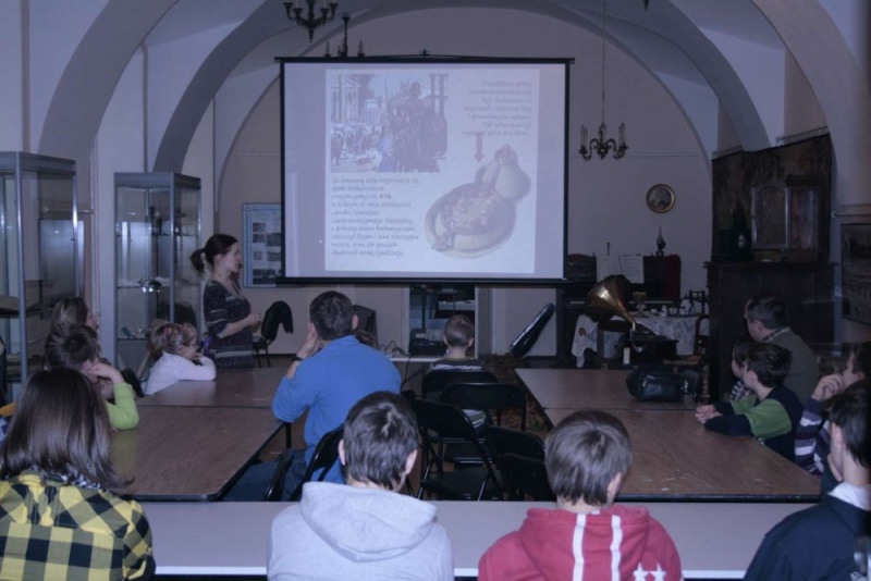 Zdjęcie w galerii na portalu naszwodzislaw.com: O pieczęciach, czarownicy i franciszkanach wiadomości z regionu