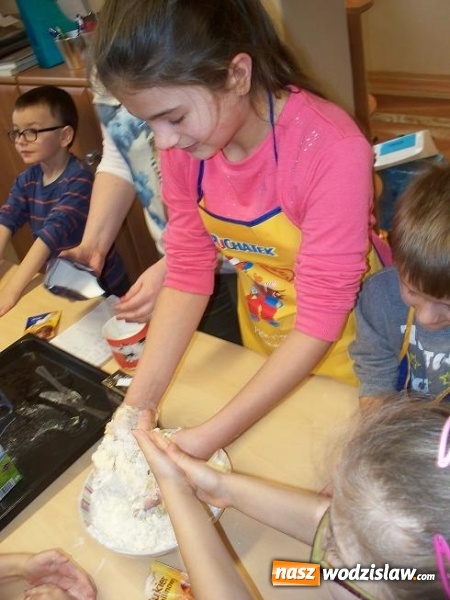 Zdjęcie w galerii na portalu naszwodzislaw.com: Smerfne ferie w Świetlicy Środowiskowej w Połomi wiadomości z regionu