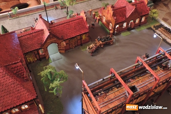 Zdjęcie w galerii na portalu naszwodzislaw.com: Radlinianin stworzył makietę kopalni Emma sprzed stu lat wiadomości z regionu